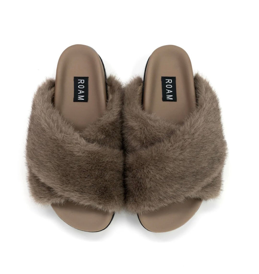 CLOUD STACK - The Closet