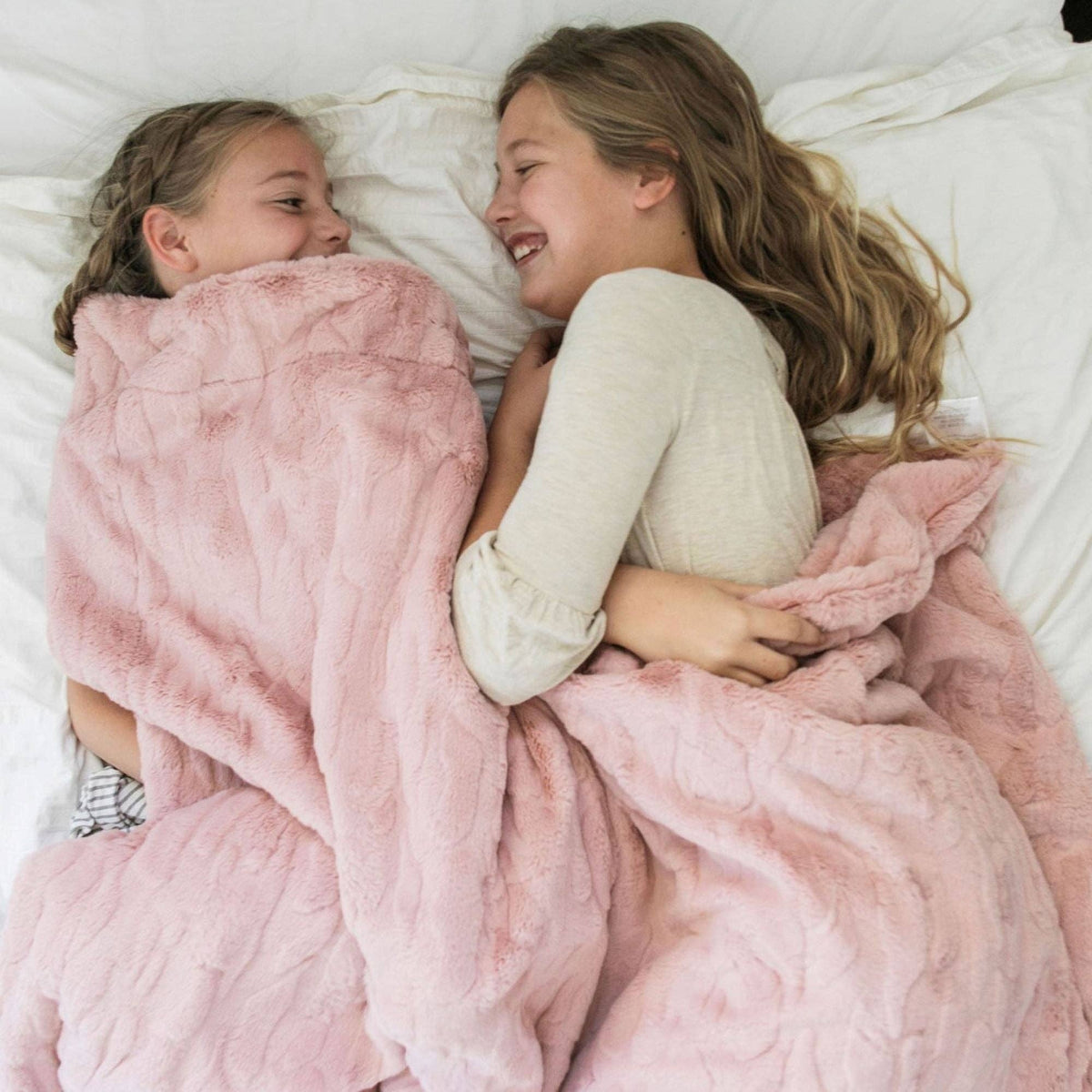 PATTERNED FAUX FUR XL THROW BLANKETS