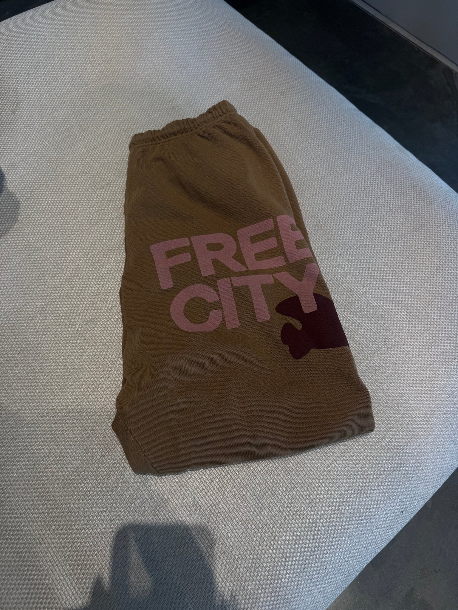 FREE CITY LARGE SWEATPANT - The Closet