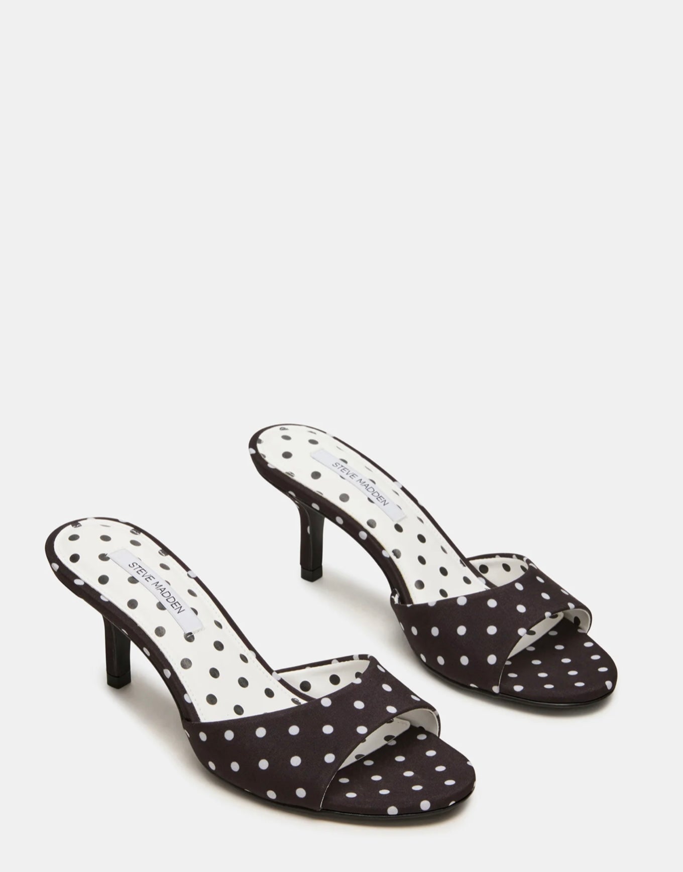 Kendrix Heel - The Closet