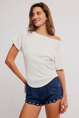 Lucy Off The Shoulder Tee - The Closet