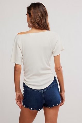 Lucy Off The Shoulder Tee - The Closet
