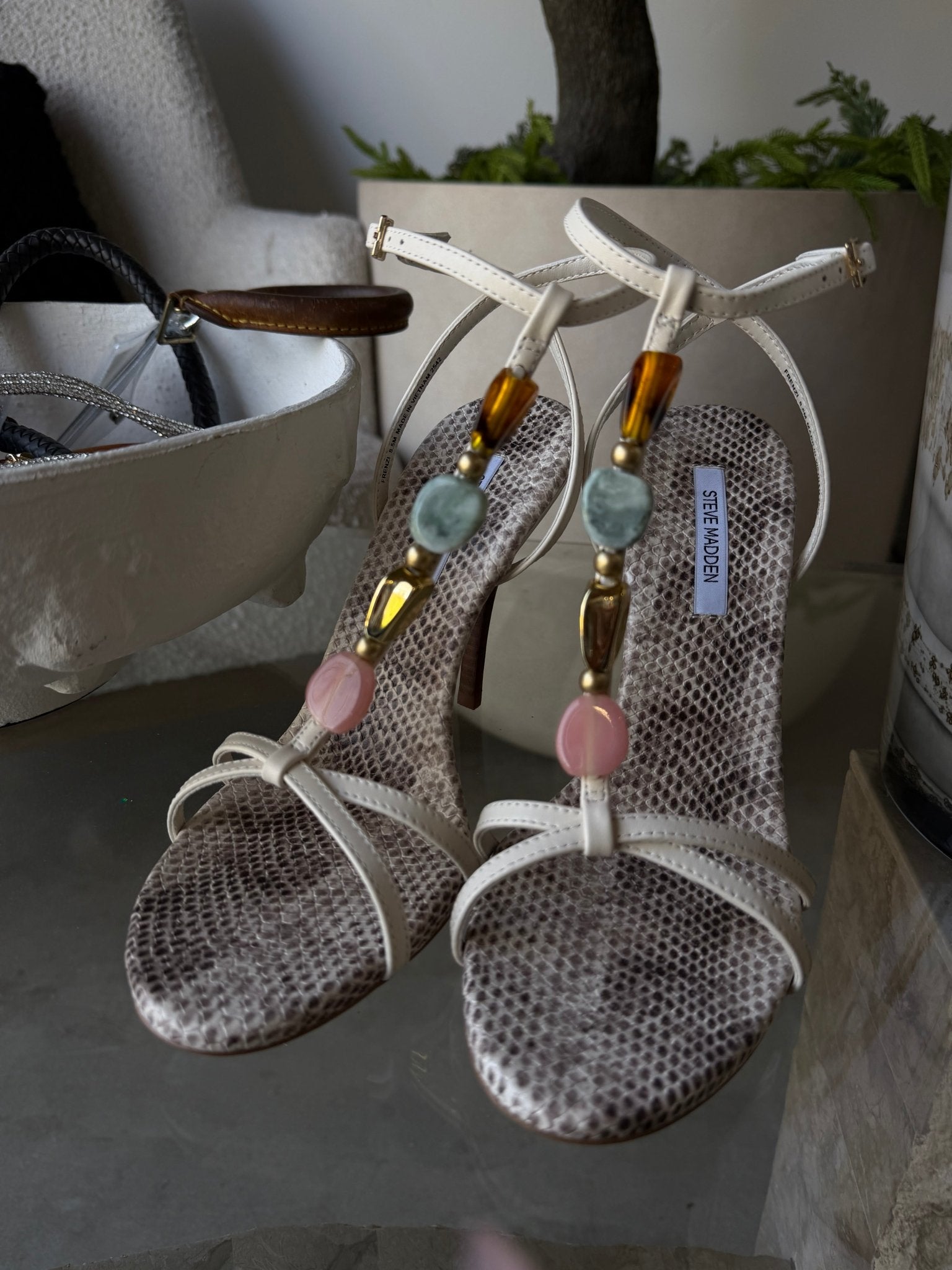 Ramos Heel - The Closet