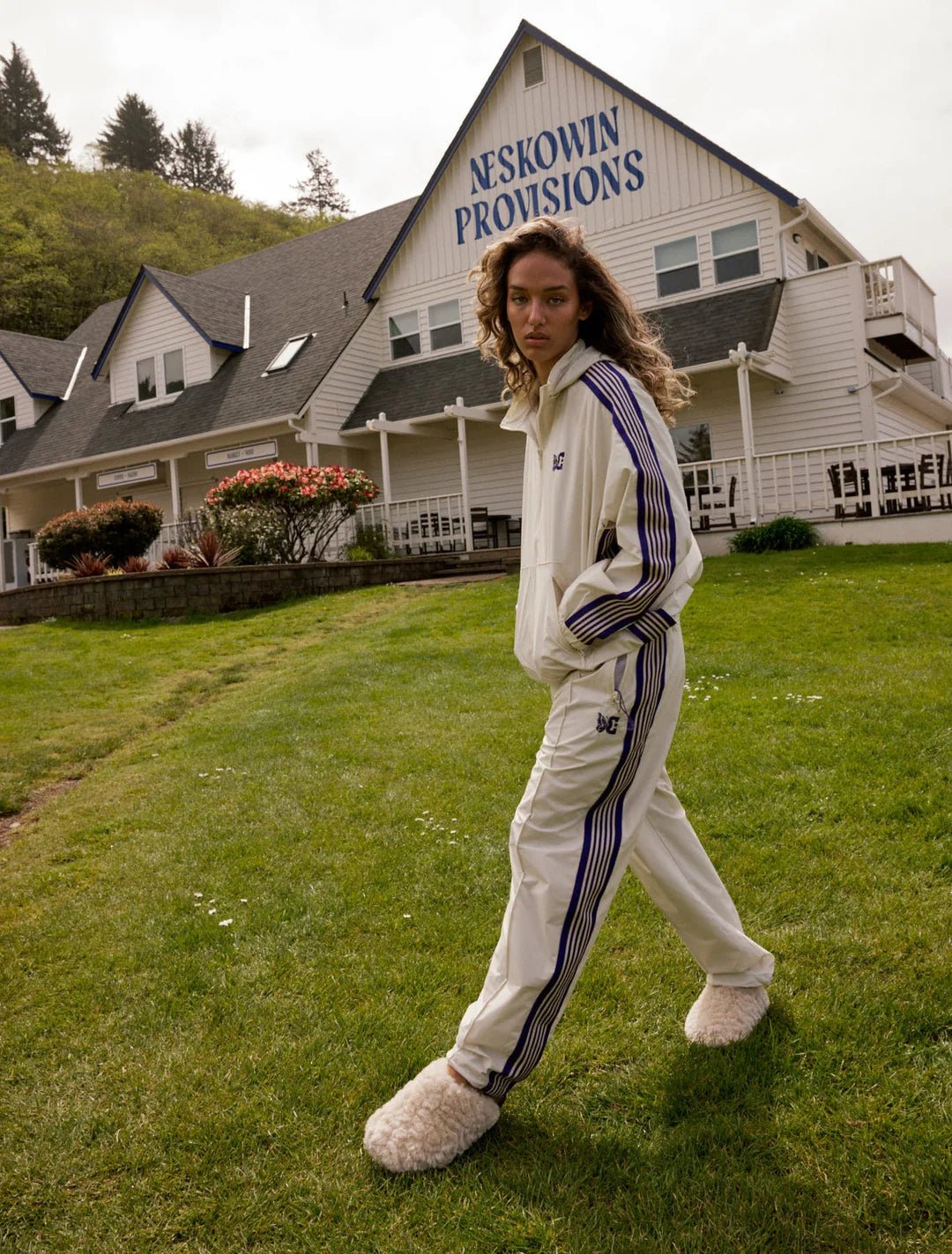 ROAM CLOUD SLIP NATURAL FAUX SHEARLING ( 1 Weeks PreOrder) - The Closet