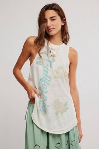 Rosie Graphic Tee - The Closet