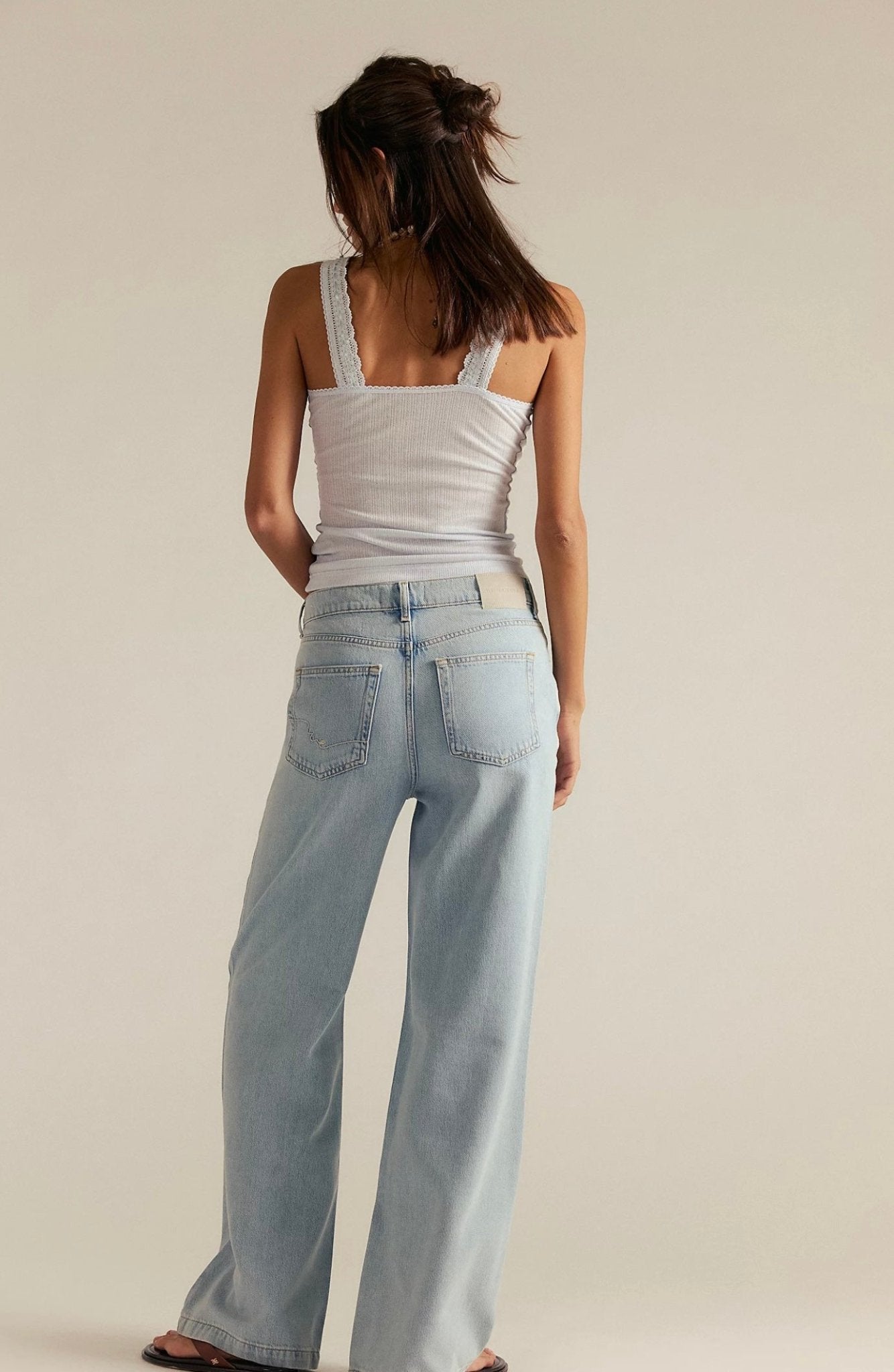 Stride Jean - The Closet