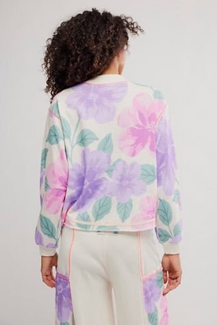 Summer Loving Pullover - The Closet