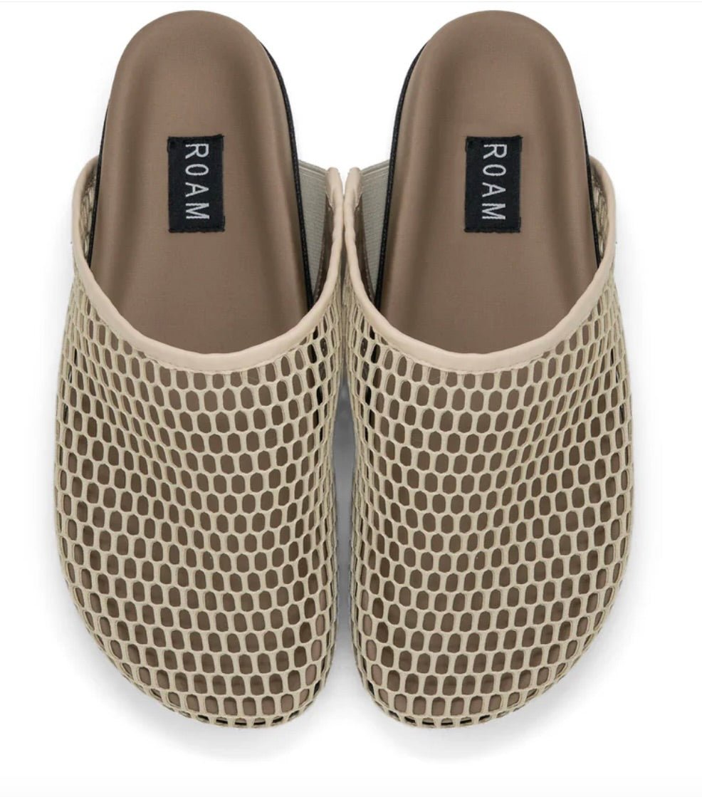 THE MESH CLOG - The Closet